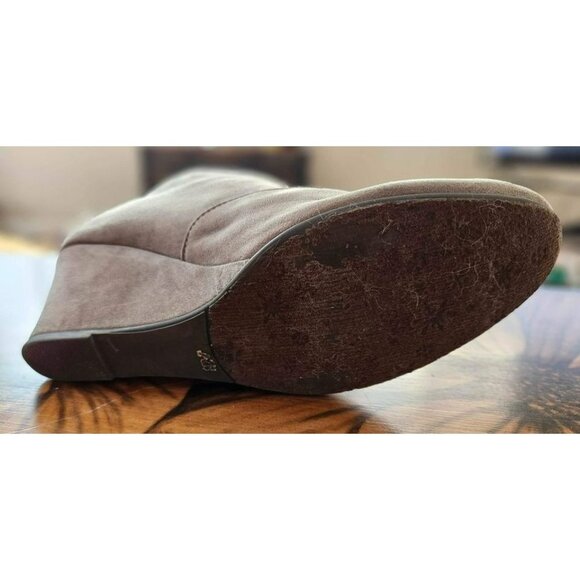 CL BY LAUNDRY Womens Beige Round Toe Wedge Zip-Up Boot Size 10 - Picture 5 of 5